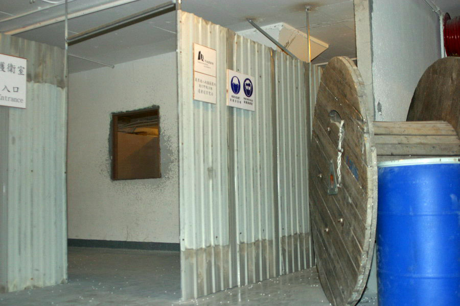 cqb_e0002.jpg cqb_e0002.jpg